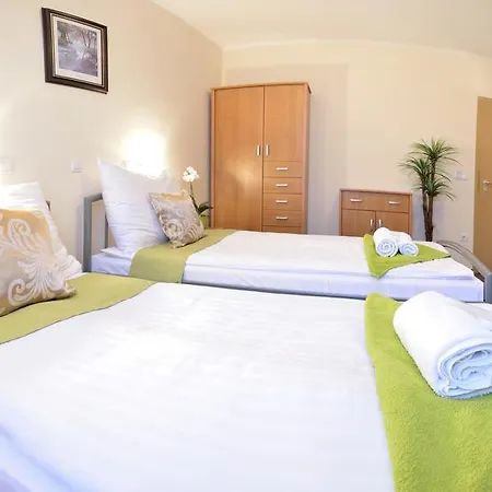 Viktoria Wellness Hotell 2*